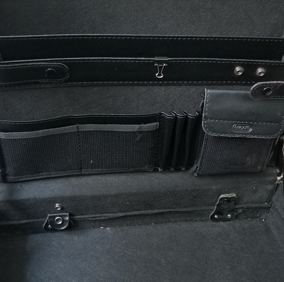 Bugatti Briefcase - Picture 12 of 14